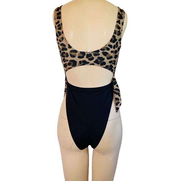 Nasty Gal Leopard Cutout One Piece Swimsuit - Picture 5 of 6